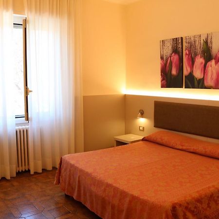 Dipendenza Aurora Apartment Pavia Ngoại thất bức ảnh