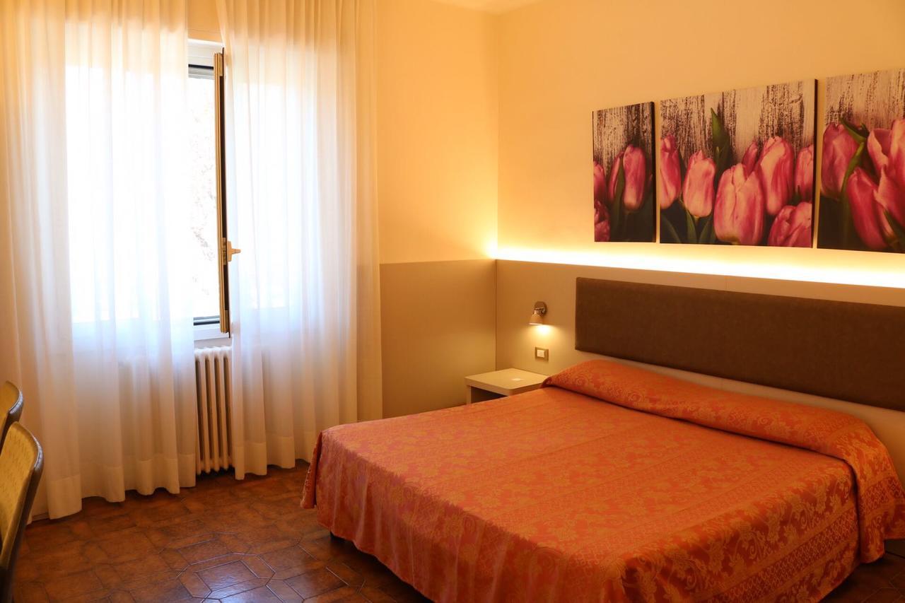 Dipendenza Aurora Apartment Pavia Ngoại thất bức ảnh