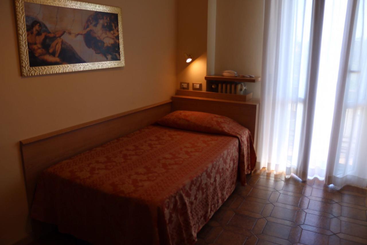 Dipendenza Aurora Apartment Pavia Ngoại thất bức ảnh