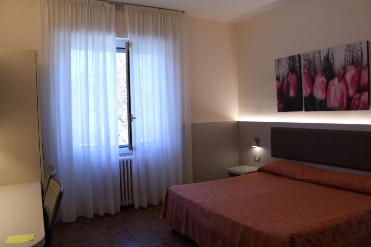 Dipendenza Aurora Apartment Pavia Ngoại thất bức ảnh