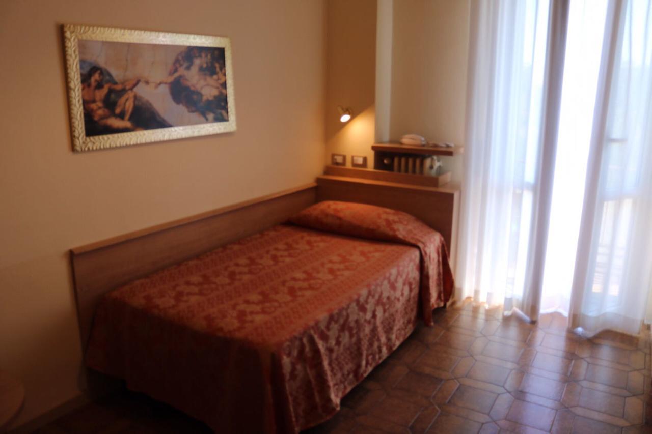 Dipendenza Aurora Apartment Pavia Ngoại thất bức ảnh