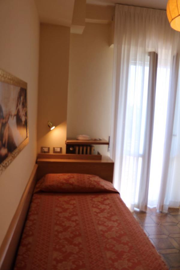Dipendenza Aurora Apartment Pavia Ngoại thất bức ảnh